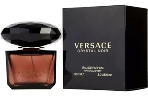 perfume crystal noir da marca versace resenha